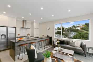 89 Nevay Road, Miramar