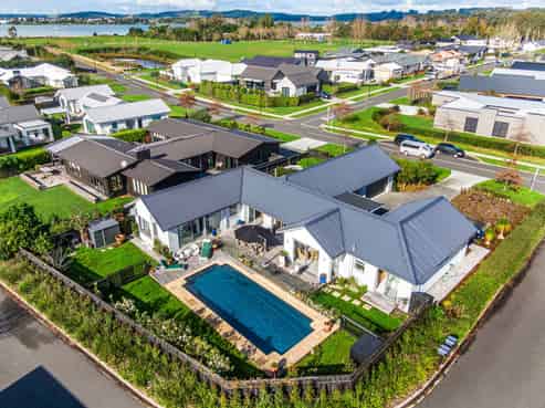 11 Sandpiper Avenue, Point Wells