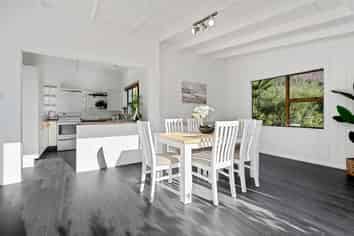 515 Stokes Valley Road, Stokes Valley