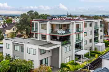 403/2A Raurenga Avenue, Royal Oak