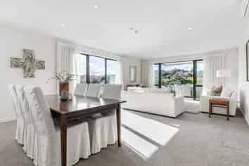 403/2A Raurenga Avenue, Royal Oak