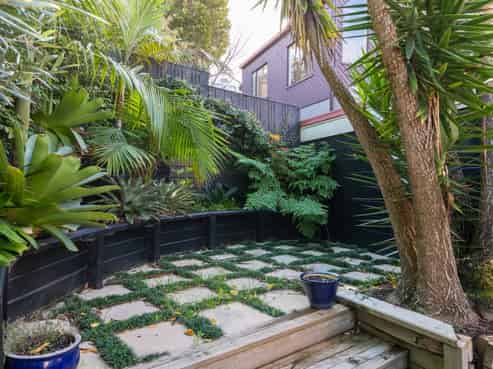 Auckland - Address withheld