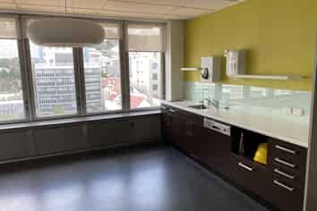 Full floor on Victoria Street