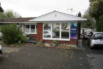 SMALL, SELF CONTAINED GREY STREET OFFICES