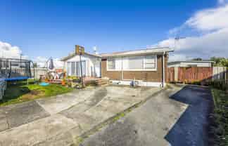 104 Rowandale Avenue, Manurewa