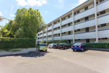 2/18 Edenvale Crescent, Mount Eden