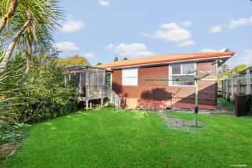 1/1 Cushla Place, Massey