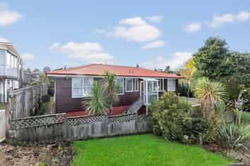 1/1 Cushla Place, Massey