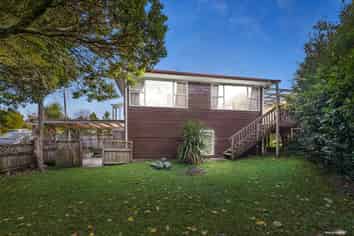 1/1 Cushla Place, Massey