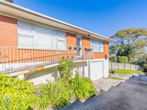 2/59 Rogan Street, Mount Roskill