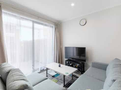 2 Uku Lane, Hobsonville