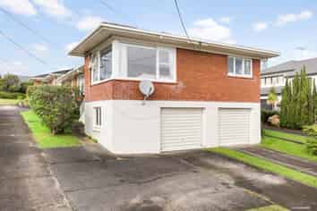 1/51 College Road, Northcote