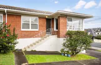 1/51 College Road, Northcote