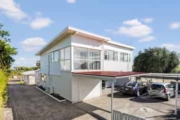 2/234 Church Street, Onehunga