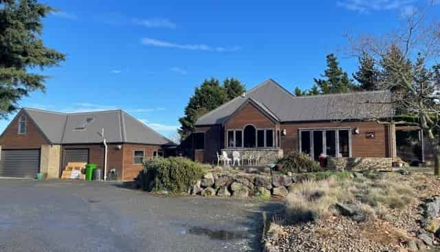 869 Ashworths Road, Sefton