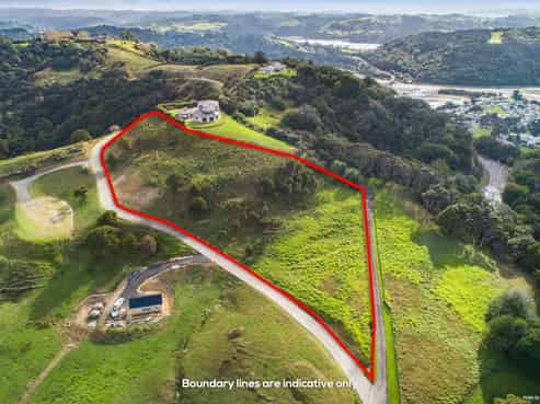 997 Hibiscus Coast Highway, Hatfields Beach