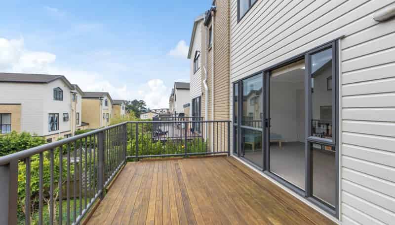 9/172 McLeod Road, Te Atatu South