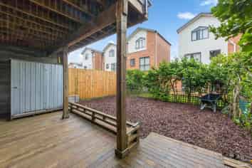 9/172 McLeod Road, Te Atatu South