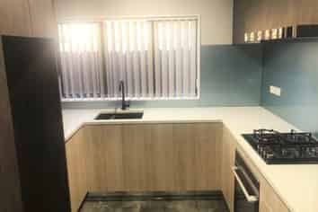 Granny/23A Victory Road, Papatoetoe