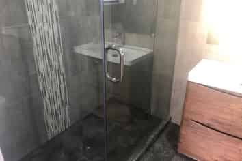 Granny/23A Victory Road, Papatoetoe