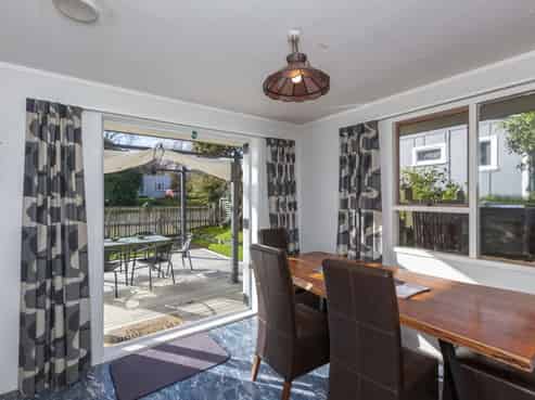 22 Ocean Road, Paraparaumu Beach