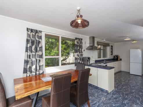 22 Ocean Road, Paraparaumu Beach