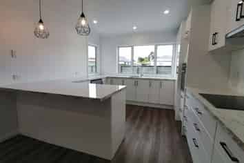 254 Coronation Avenue, Welbourn