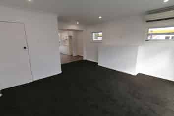 254 Coronation Avenue, Welbourn