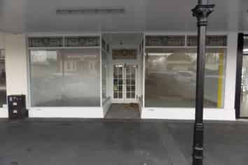 Central main street retail for lease