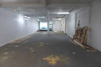 Central main street retail for lease