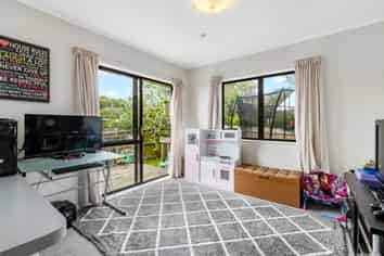 92 Aviemore Drive, Highland Park