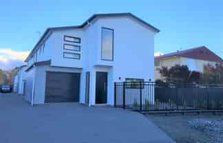 49 Olliviers Road, Phillipstown