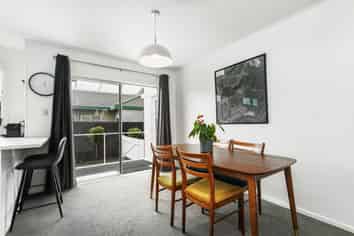 42 Storey Avenue, Forest Lake