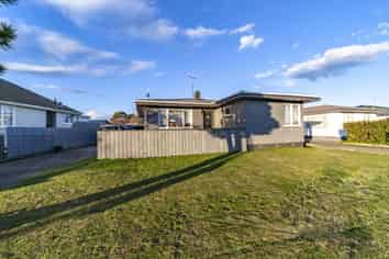 98 Riverbend Road, Maraenui