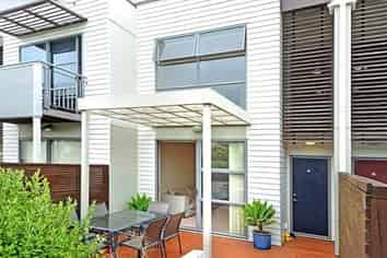 13 The Track, Takanini