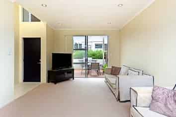 13 The Track, Takanini