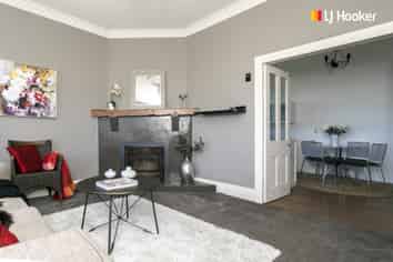 38 Easther Crescent, Kew