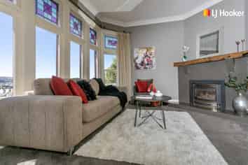 38 Easther Crescent, Kew