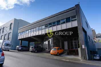 Easy Access Office | Roller Door