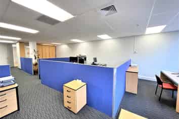 MOVE INTO A FITTED DOMINION ROAD OFFICE