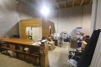 EPIC OFFICE ON BARRYS POINT