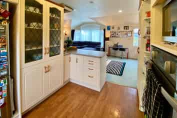 142 Kawaha Point Road, Kawaha Point