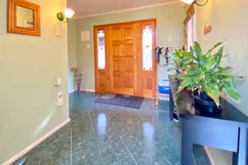 142 Kawaha Point Road, Kawaha Point