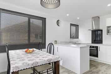 22A Pine Avenue, Bader