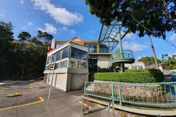 Titirangi Office Space Available 