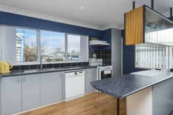 53 Hillside Drive, Maoribank