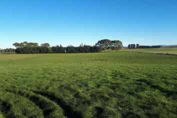 321 Devereux Road, Winton