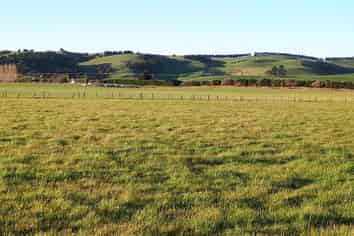 321 Devereux Road, Winton