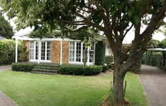 31 Queenwood Avenue, Queenwood