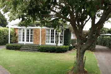 31 Queenwood Avenue, Queenwood